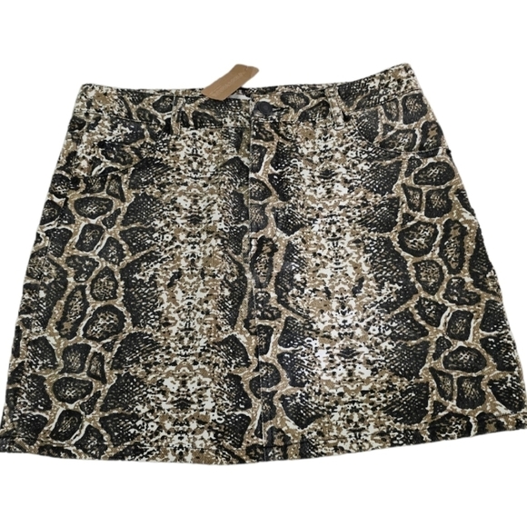 NWT Vestique Denim Mini Snakeskin size Medium - Picture 1 of 5